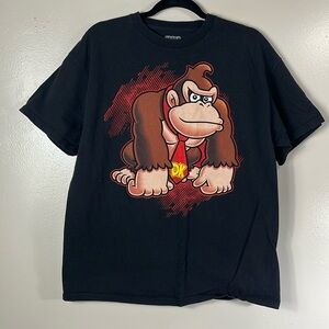 Nintendo Super Mario black/red tee-shirt graphic short sleeve men’s size L